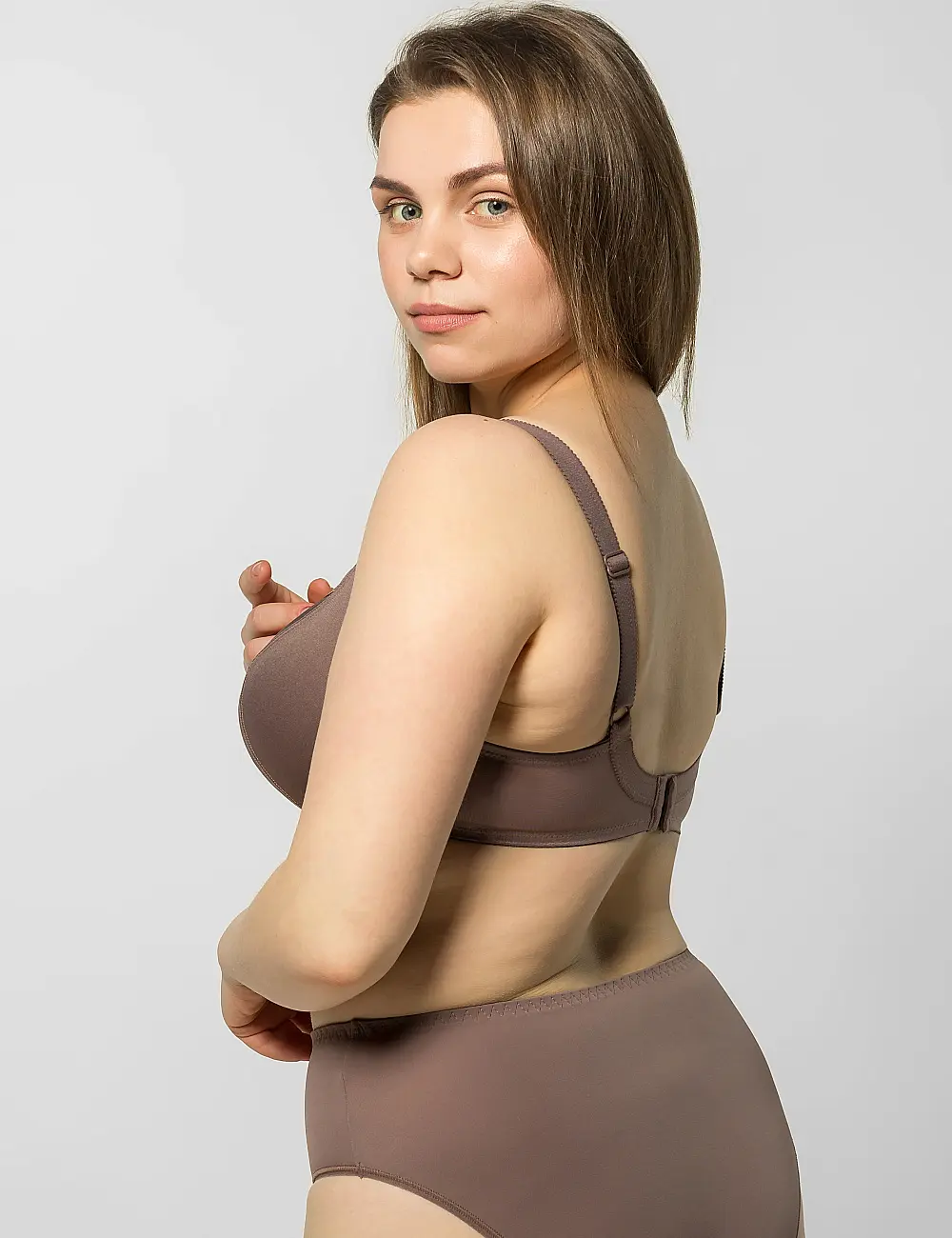 Biustonosz z miękką miseczką 302M pieprz