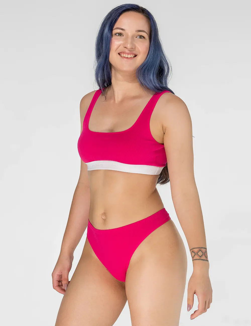 Majtki stringi 002A (3 szt) żółty/fuksja/liliowy