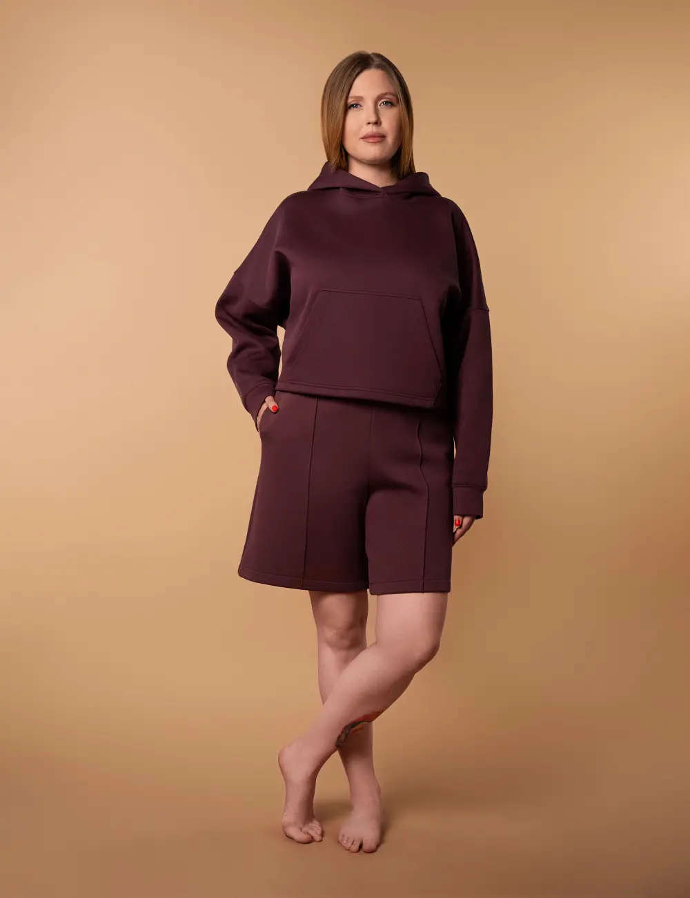 Sweter z kapturem 002AO mahoniowy