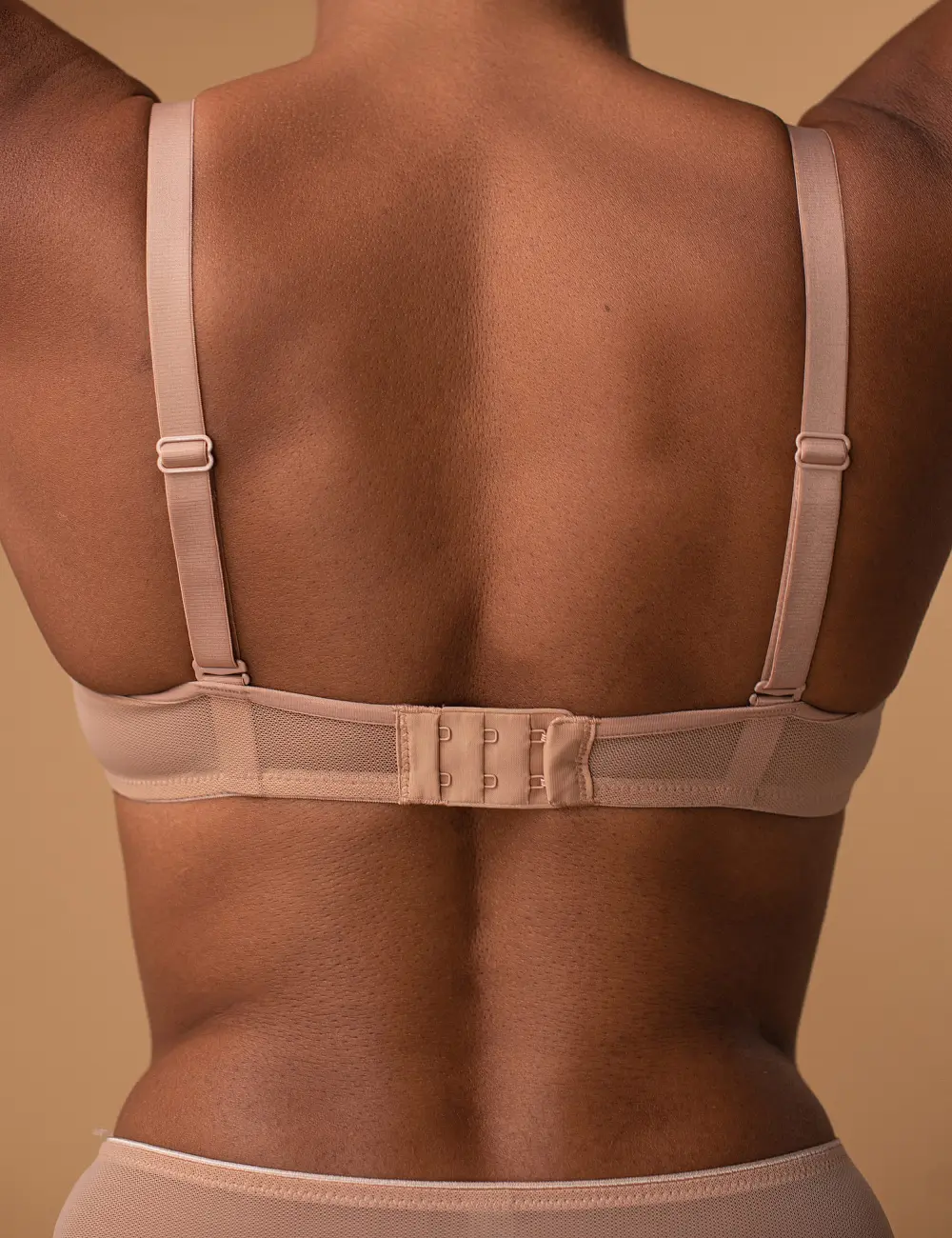 Biustonosz z miseczką spacer 102LC nude