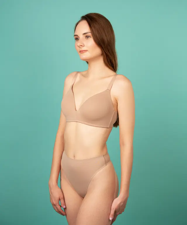 Biustonosz z formowaną miseczką 015CP nude
