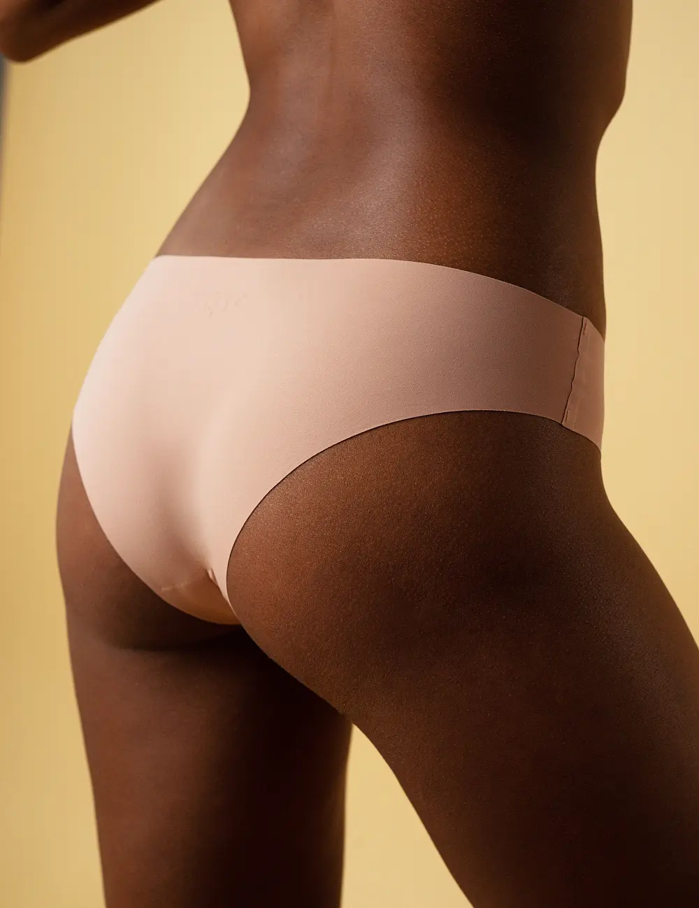 Majtki figi 001FN (3 szt) czarny/taupe/ciemny nude