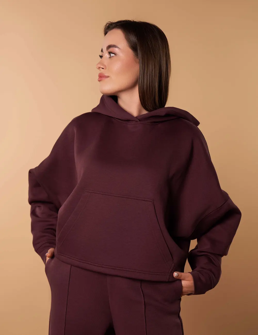 Sweter z kapturem 002AO mahoniowy