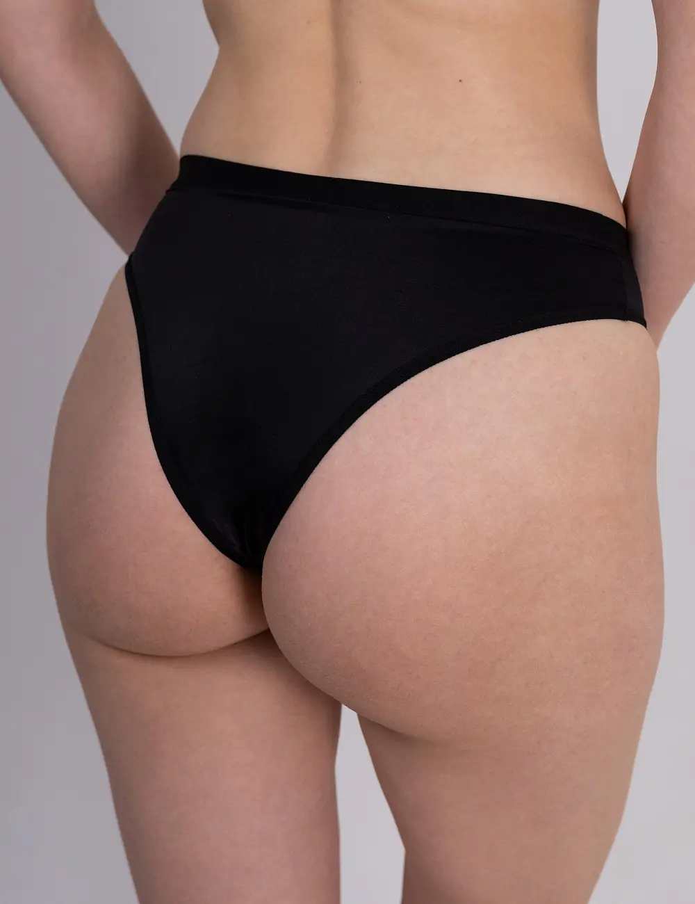 Majtki menstruacyjne bikini z mikrofibry 206S czarne