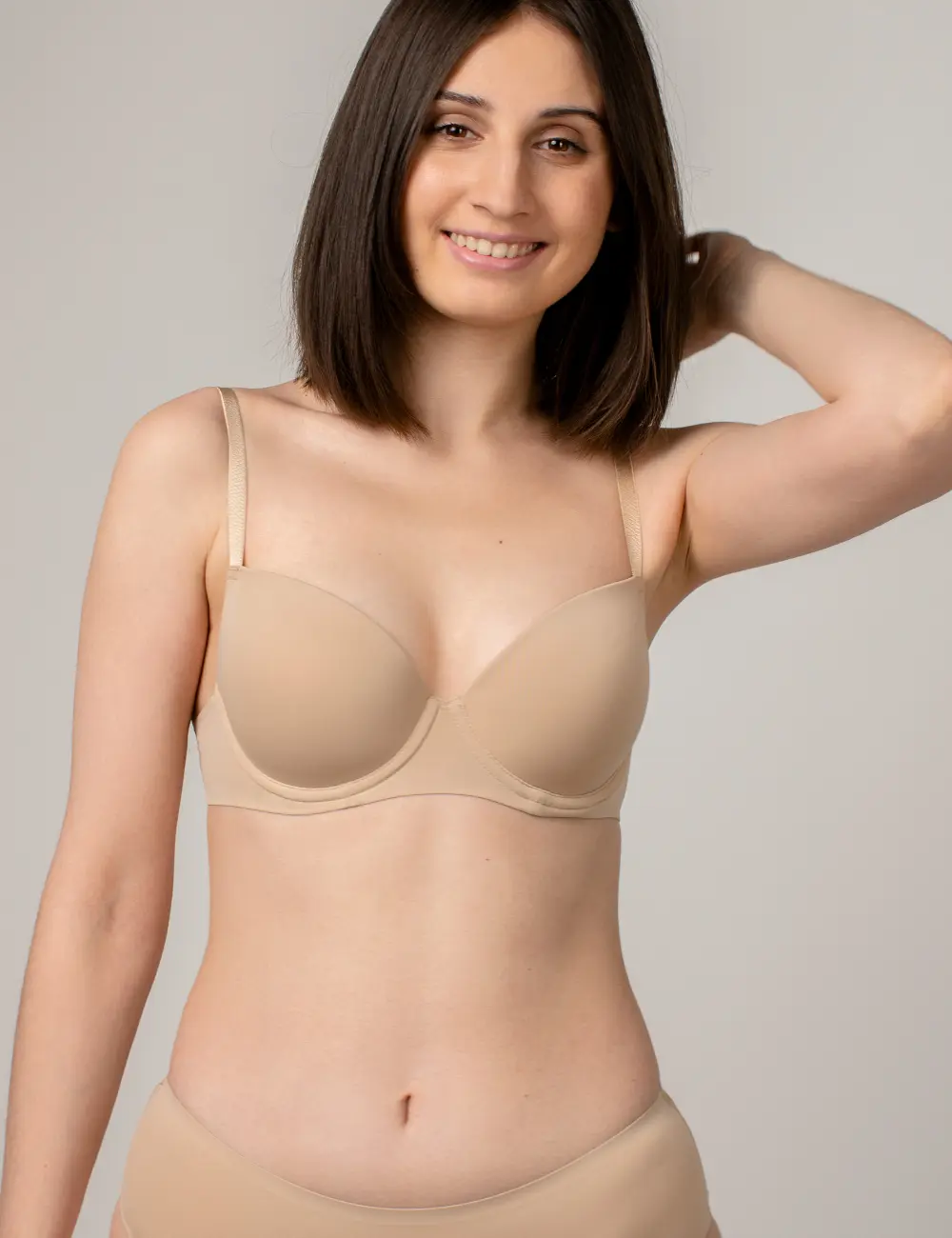 Biustonosz z formowaną miseczką 108C nude