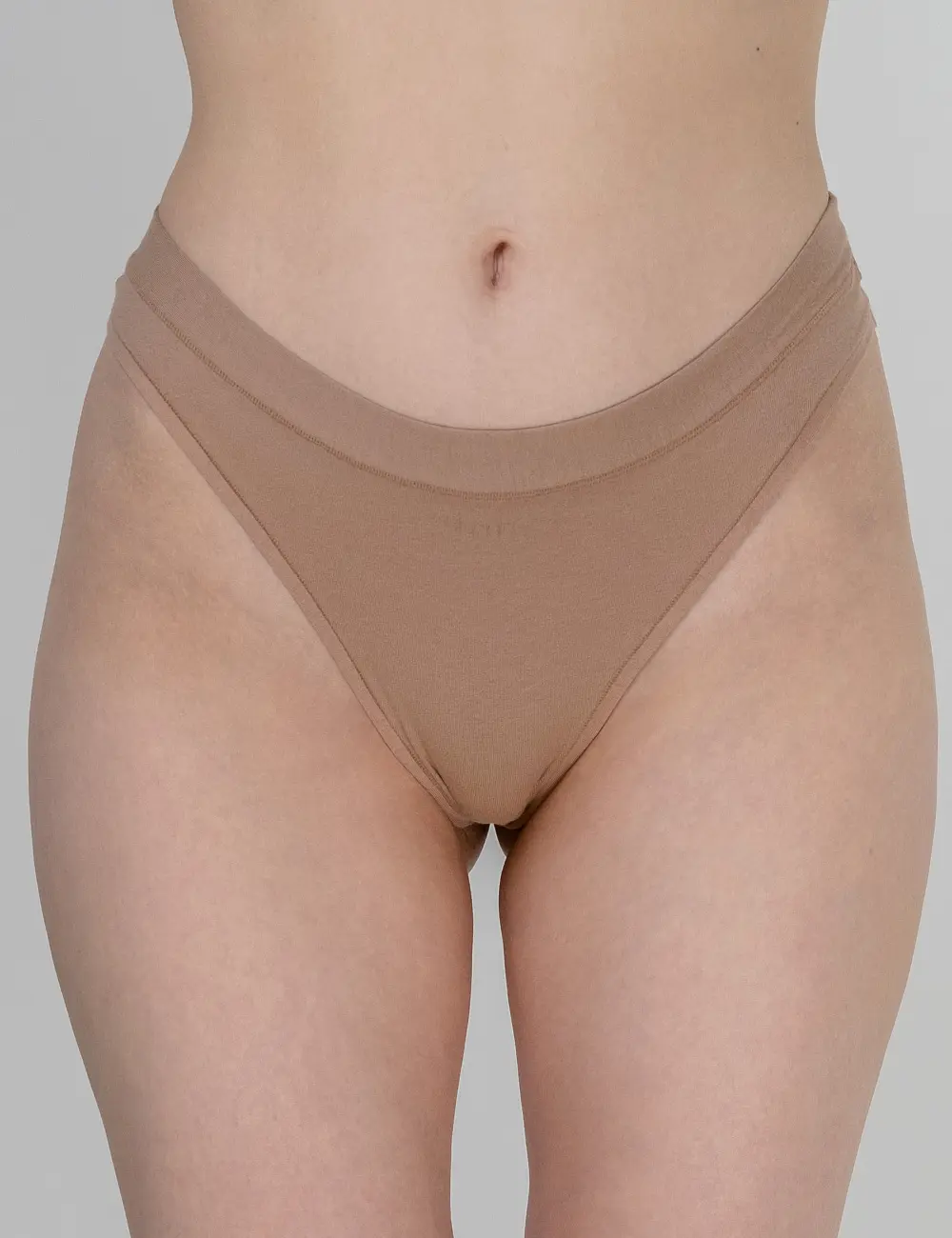 Majtki stringi 002DE (5 szt)