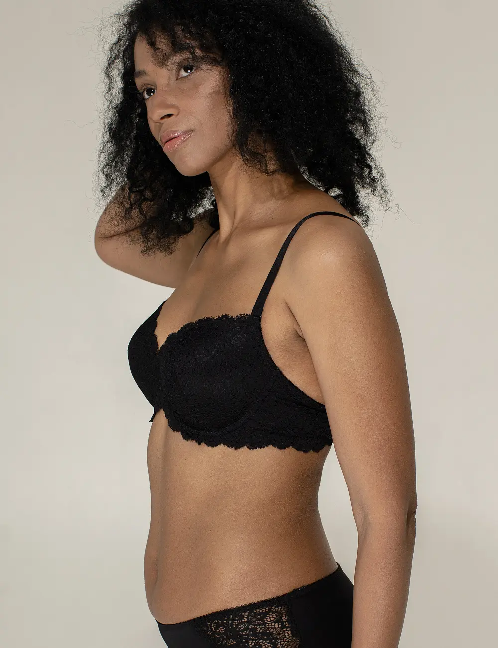 Biustonosz push-up 076E czarny