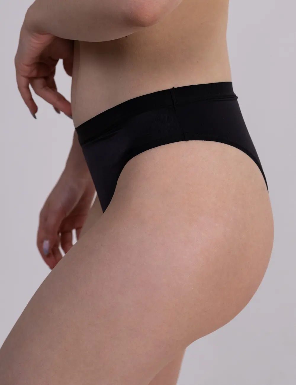 Majtki menstruacyjne bikini z mikrofibry 206S czarne